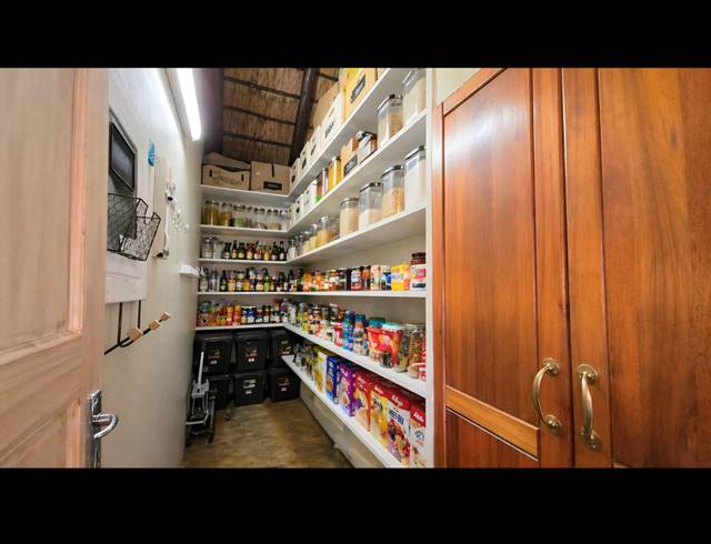 4HA SMALLHOLDING FOR SALE IN TWEEFONTEIN AH